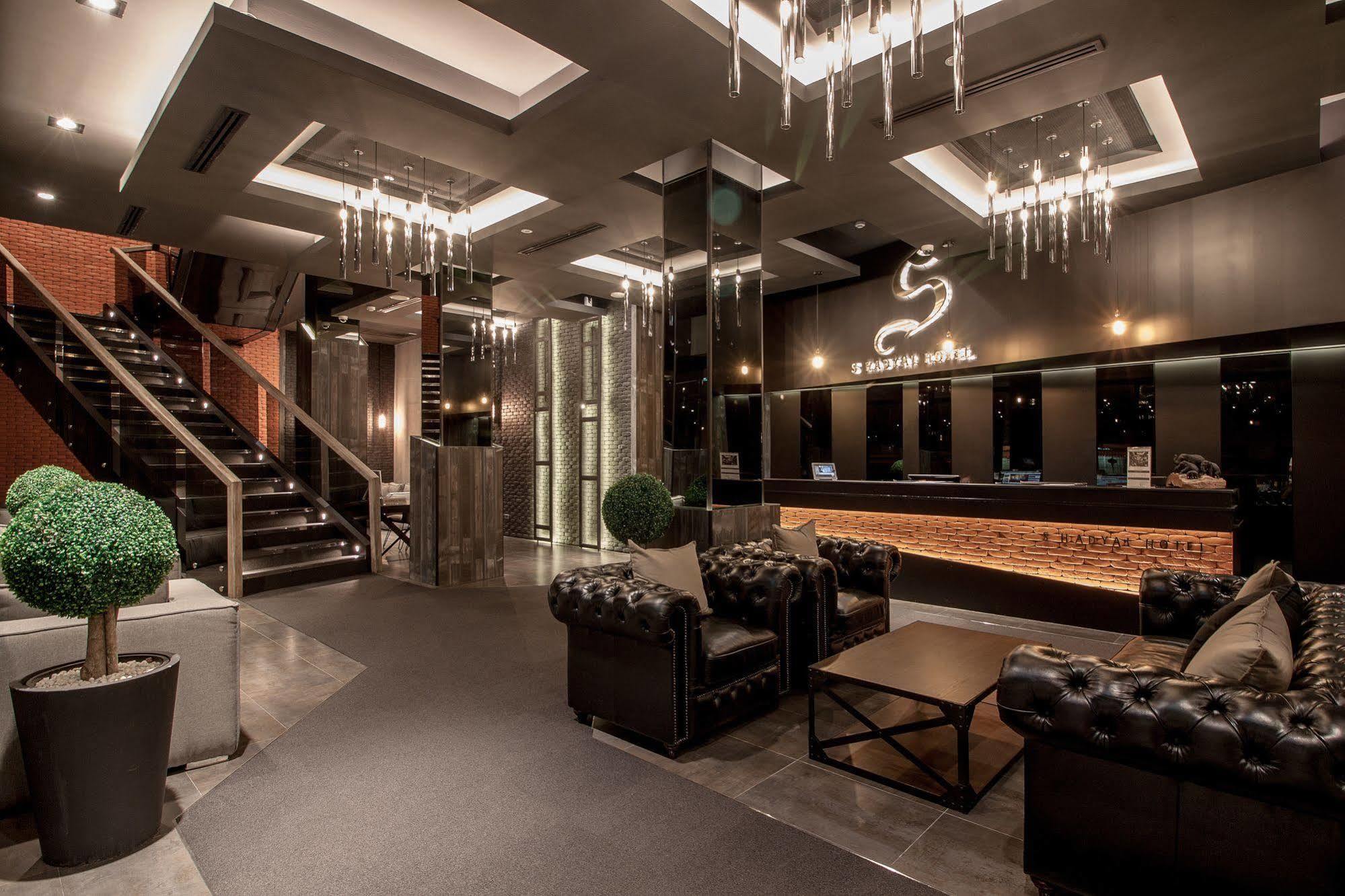 S Hadyai Hotel Хат Яй Екстериор снимка